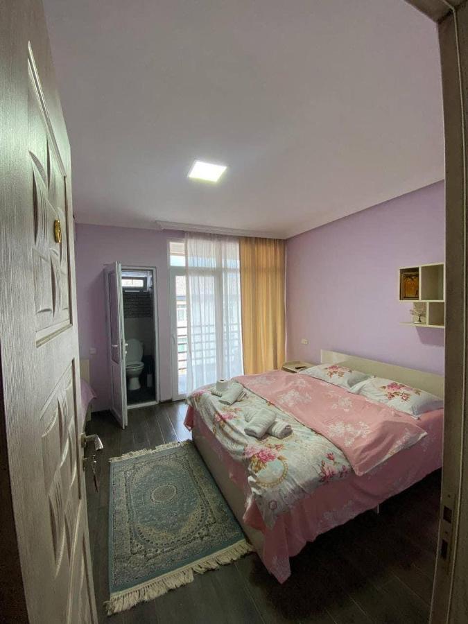 Guest House Kobuleti On Aghmashenebeli Екстер'єр фото