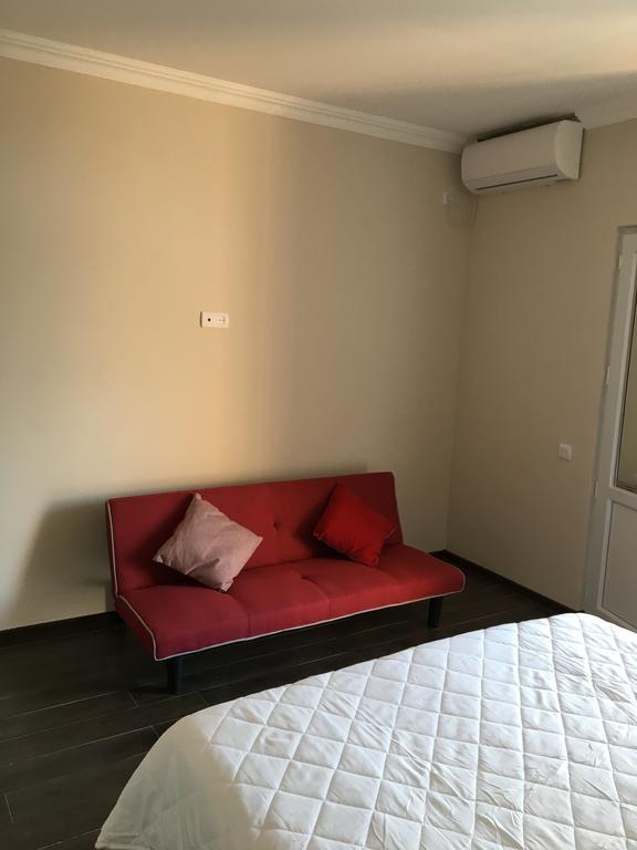 Guest House Kobuleti On Aghmashenebeli Екстер'єр фото