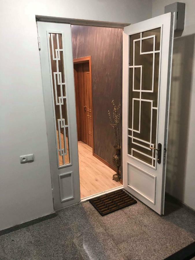 Guest House Kobuleti On Aghmashenebeli Екстер'єр фото