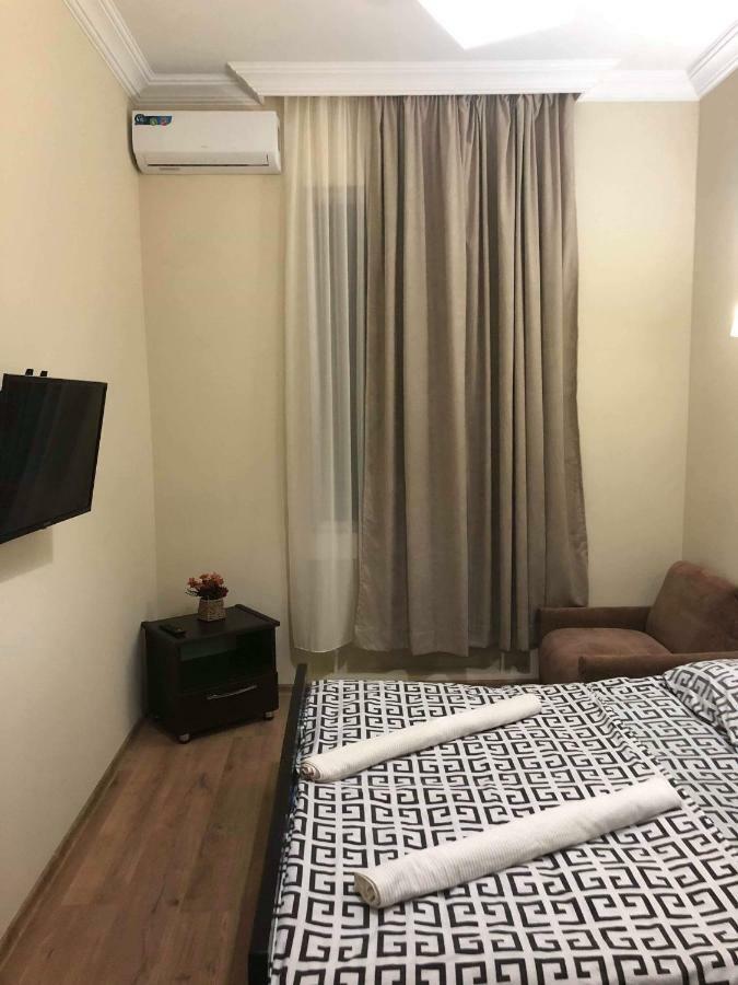 Guest House Kobuleti On Aghmashenebeli Екстер'єр фото