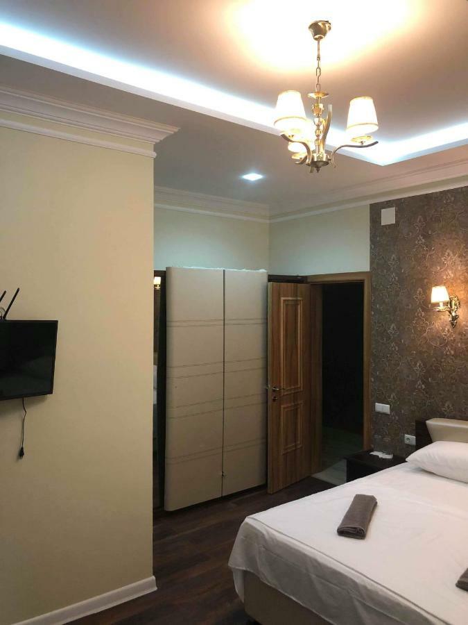 Guest House Kobuleti On Aghmashenebeli Екстер'єр фото